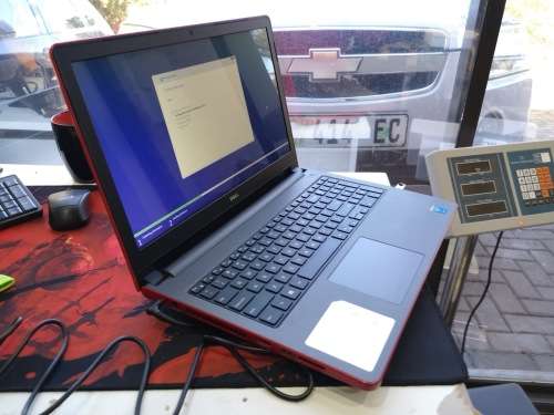 **limited edition**DELL INSPIRON 5558*i5-5200U*4gb RAM*1000GB HDD*METALLIC RED*WAVES